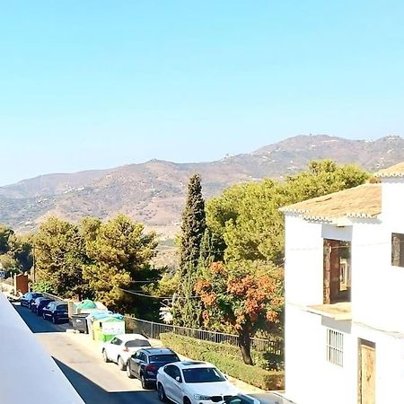 Limerencia: Tu Hogar En Este Blanco Pueblo Frigiliana Esterno foto
