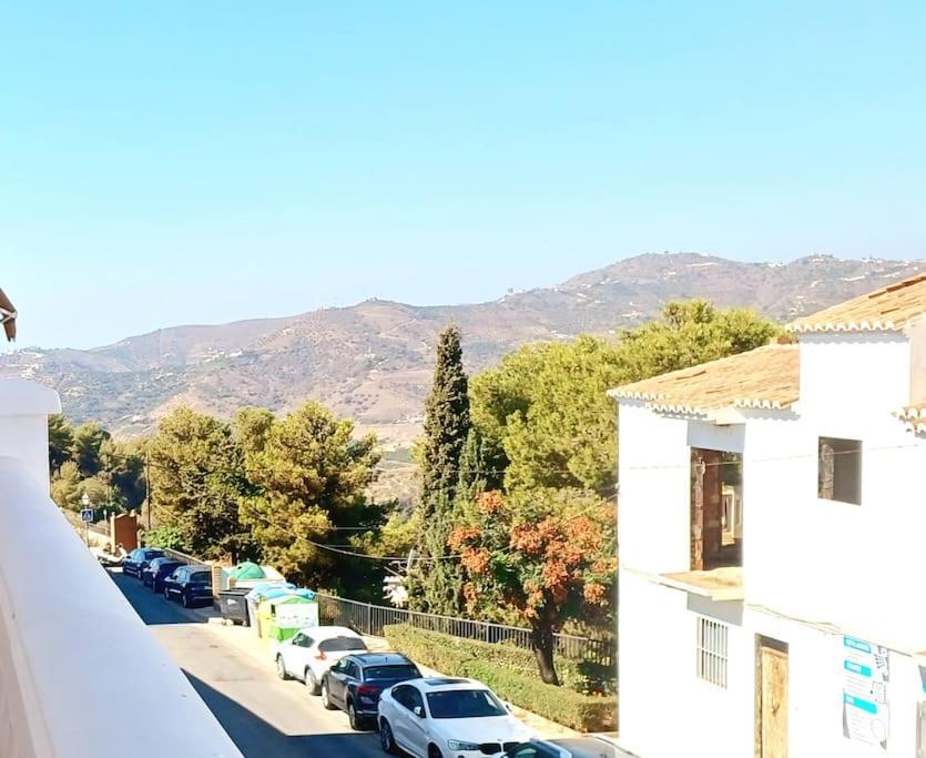 Limerencia: Tu Hogar En Este Blanco Pueblo Frigiliana Esterno foto